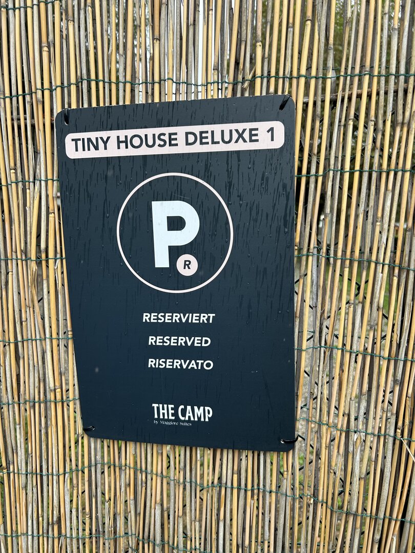 Tiny House Deluxe 1 Parking Spot
